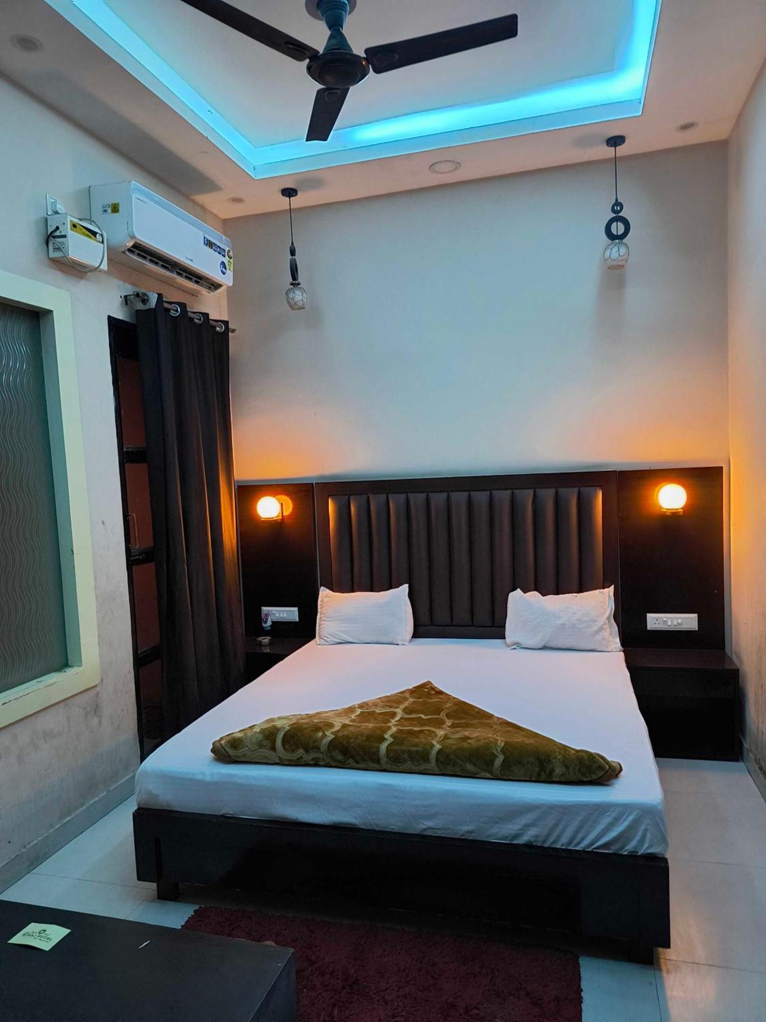 Hotel O The Miraj Sonipat Bagian luar foto